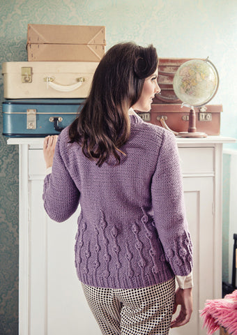 Jumper in Deramores Vintage Chunky (2002)