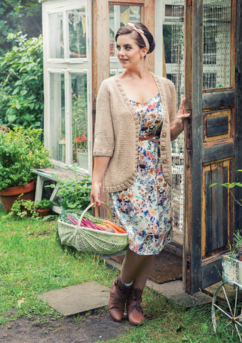 Dip Hem Jacket in Deramores Vintage Chunky (2010) Digital Version
