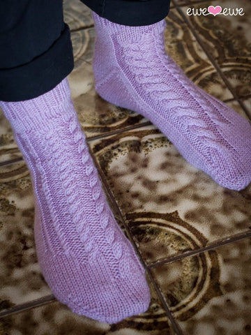 Respectfully Twisted Socks in Ewe So Sporty Merino (404)