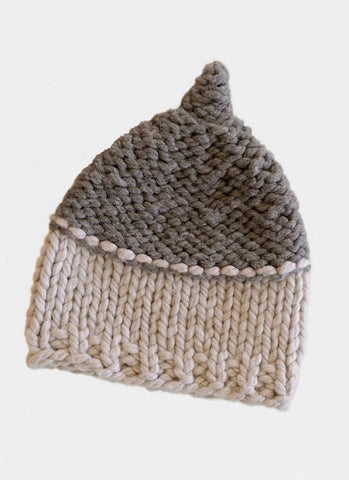 Acorn Hat in Spud & Chloe Outer