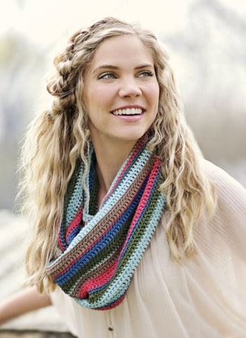 Tornado Twist Cowl in Spud & Chloe Fine