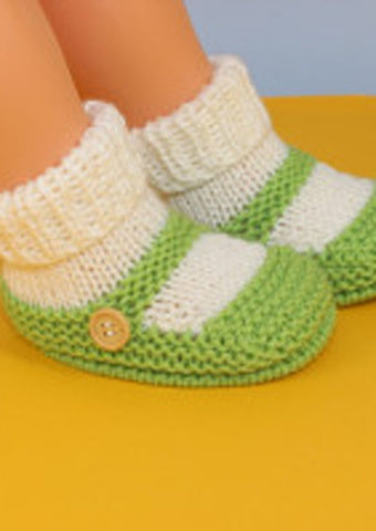 Baby One Button Sock and Slipper Booties by MadMonkeyKnits (1021) - Digital Version