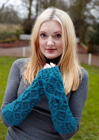 Modern Classics by Debbie Bliss