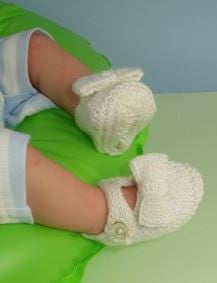 Baby Bow Sandals by MadMonkeyKnits (627) - Digital Version