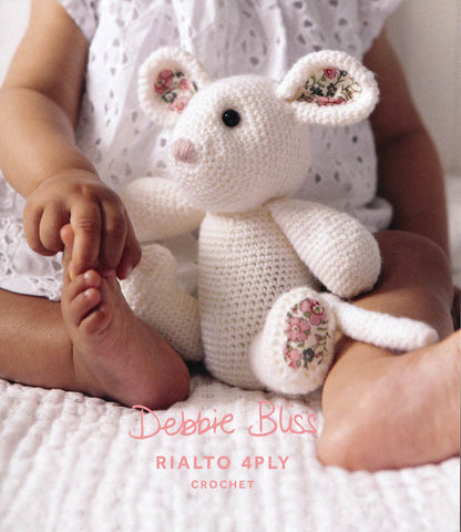 Crochet Mouse in Debbie Bliss Rialto 4 Ply (DB013)