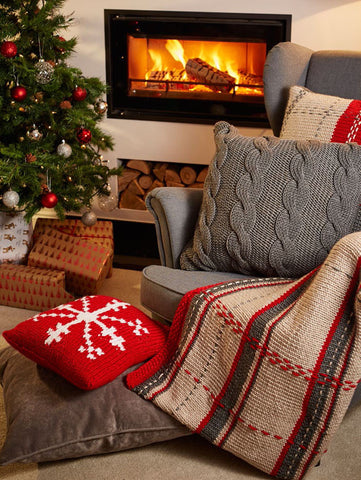 Deramores Studio Chunky Snowflake Cushion Colour Pack