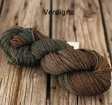 Vivacious DK Verdegris 817